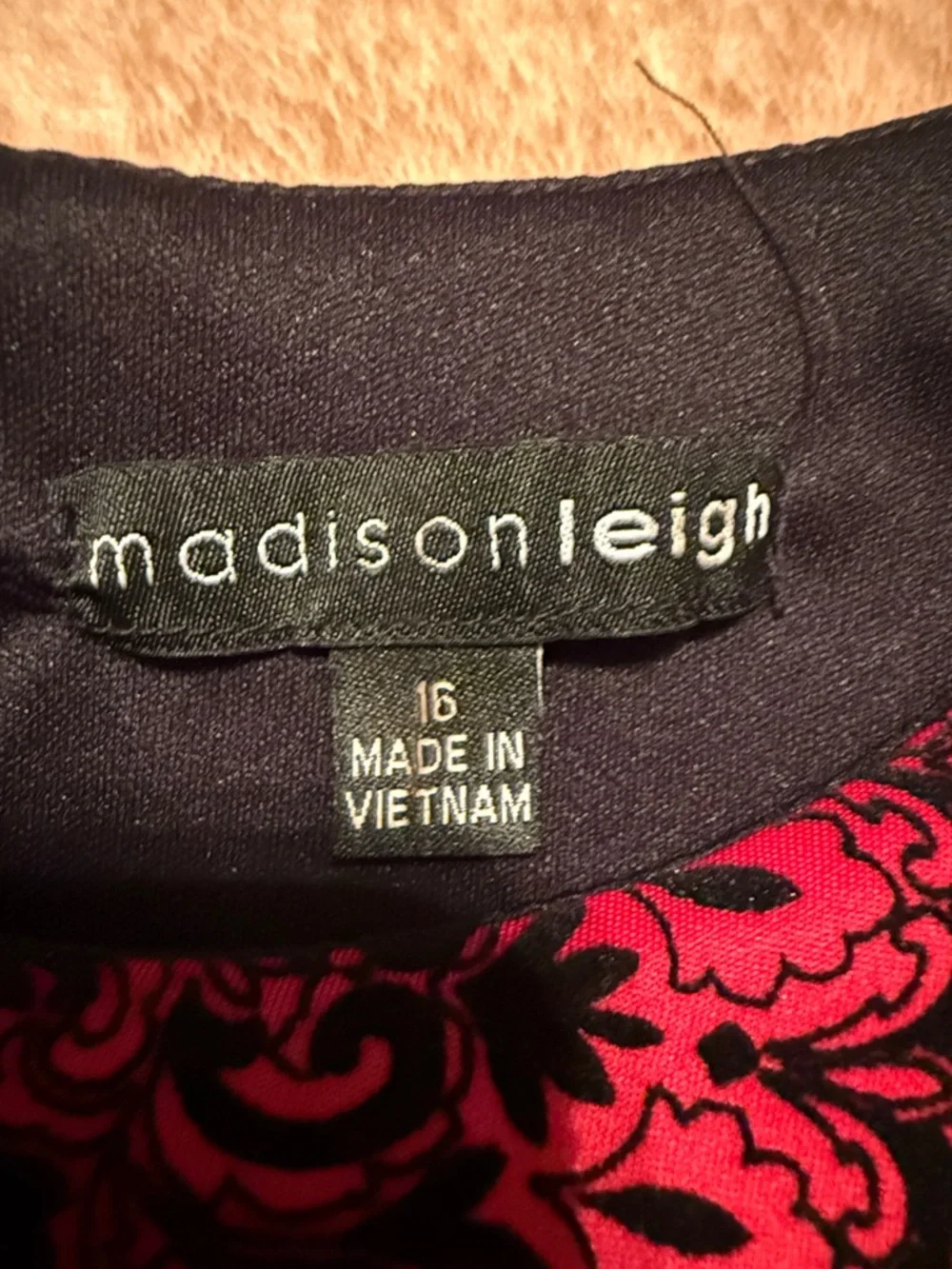 π€MADISON LEIGH RED BLK SLEEVELESS DAMASK FIT N FLARE DRESS SIZE 16π€ - Picture 6 of 10